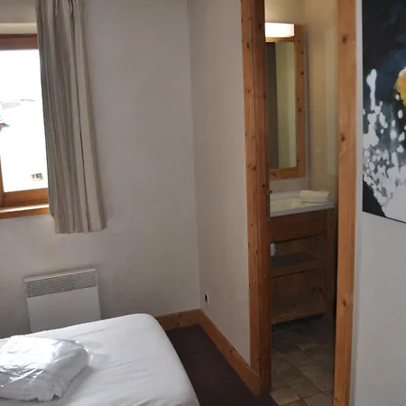 Apartment Spacious In Northern Alps Les Deux Alpes